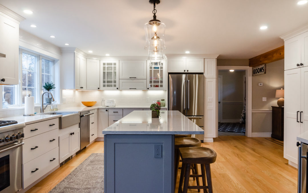 What Cabinets to Use for Your Kitchen Island